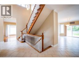 5pc Ensuite bath - 8 Sophie Court, Grimsby, ON L3M5L6 Photo 9