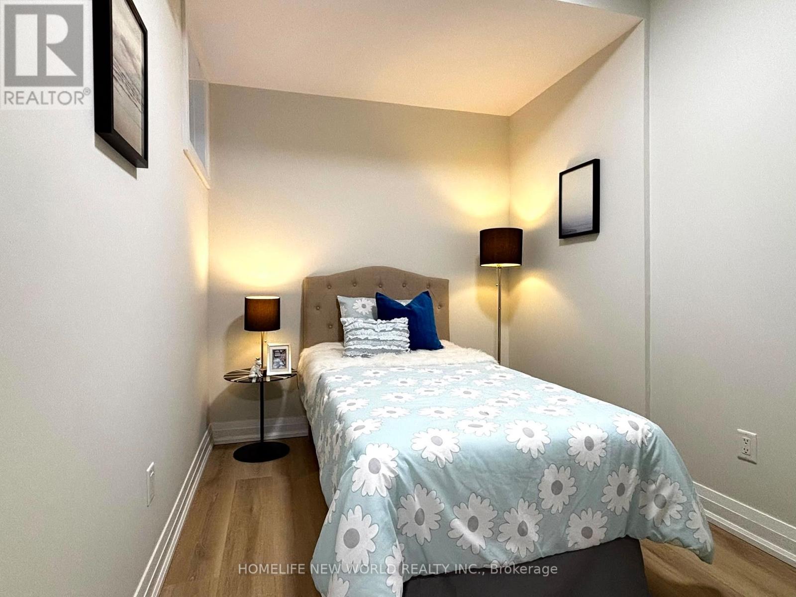 #45 19 ELDORA AVENUE - 29