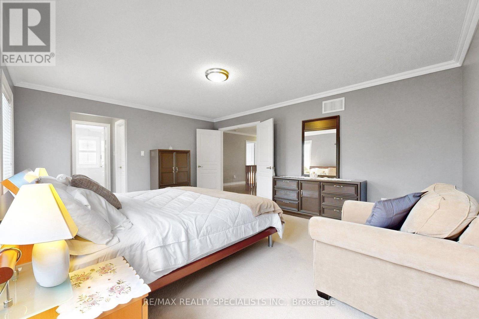 1239 FOX CRESCENT - Image 29