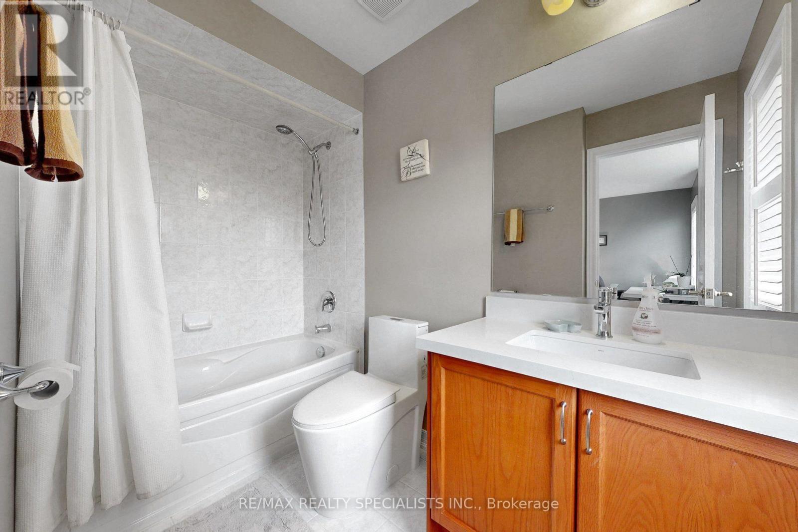 1239 FOX CRESCENT - Image 31