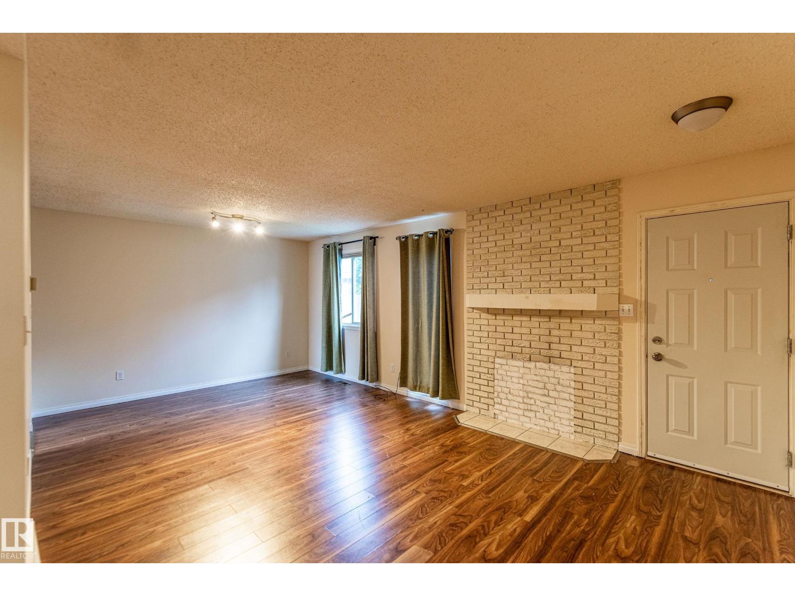 #4 3221 119 ST NW - 16