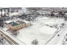 500 Coteau Street W, Moose Jaw, SK S6H5E4 Photo 14
