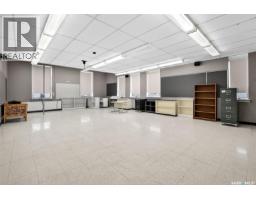 500 Coteau Street W, Moose Jaw, SK S6H5E4 Photo 38