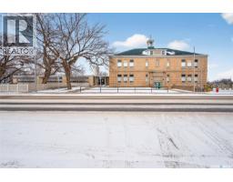 500 Coteau Street W, Moose Jaw, SK S6H5E4 Photo 8