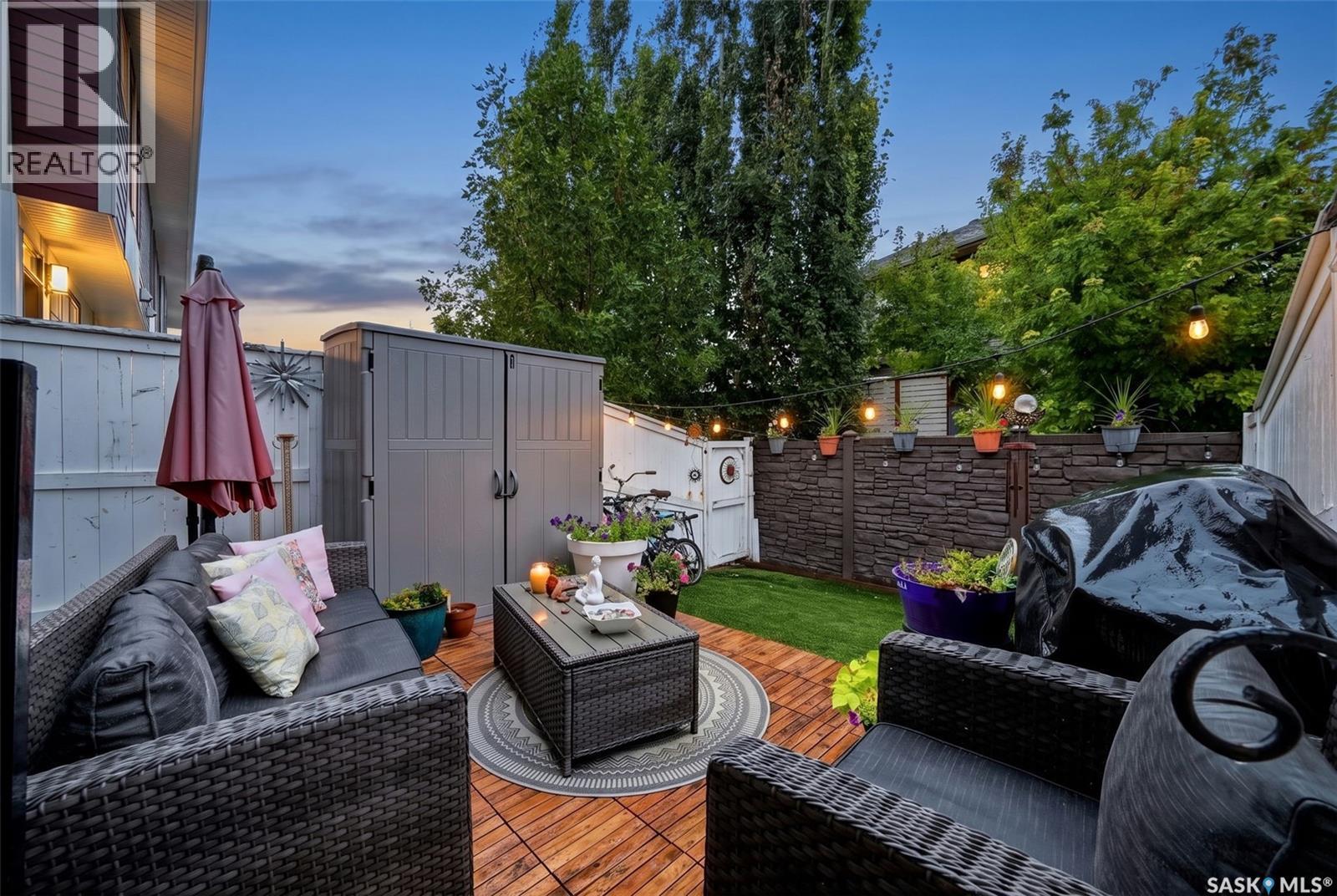#109 3229 Elgaard DRIVE - Image 40