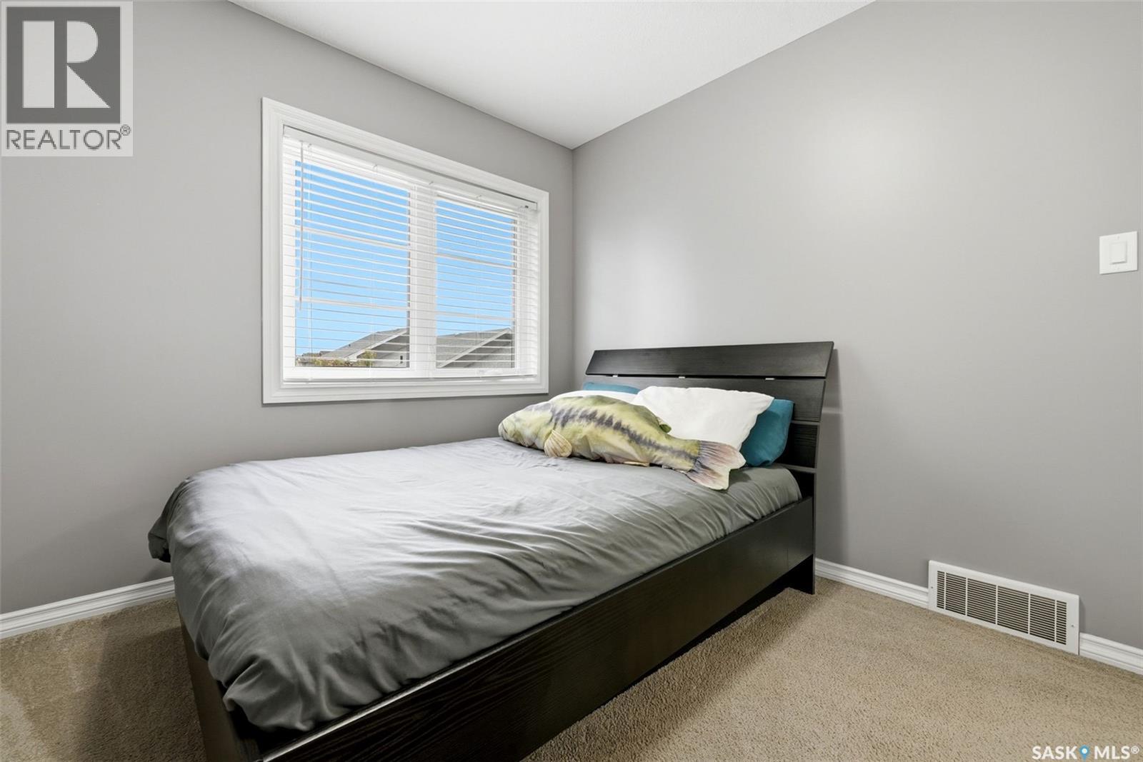 #109 3229 Elgaard DRIVE - Image 23