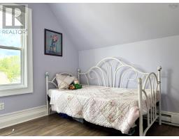 22 Chamberlain Street, Amherst, NS B4H1J8 Photo 44