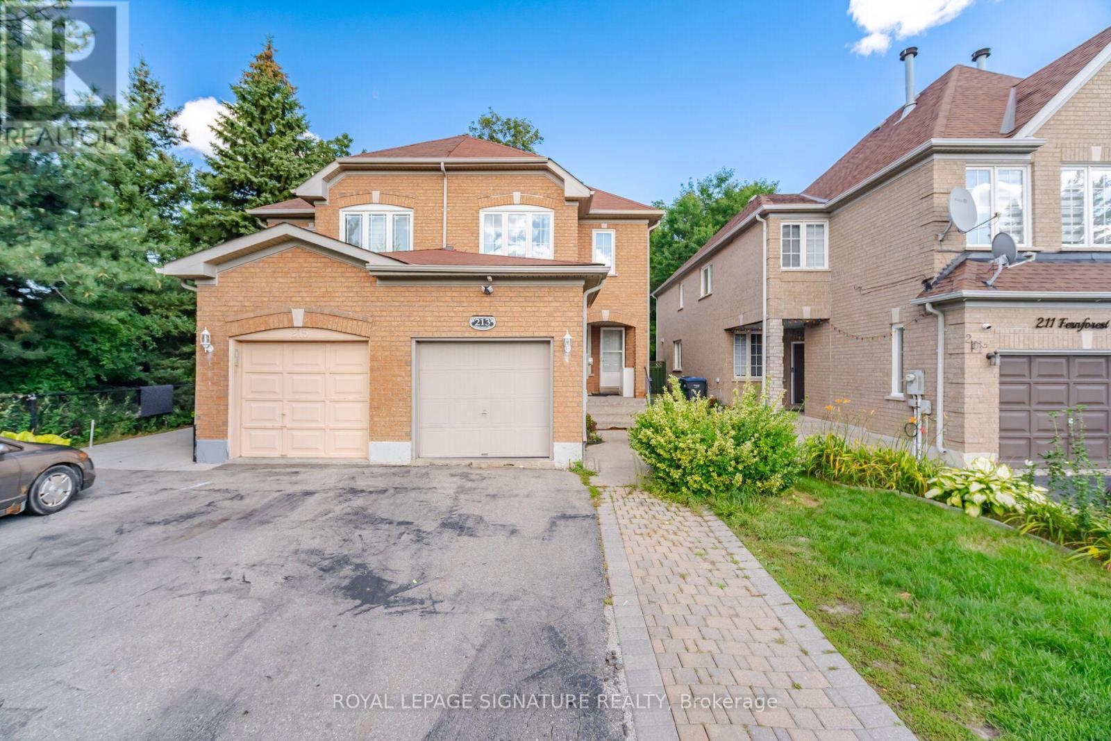 213 Fernforest Drive, Brampton (Sandringham-Wellington), Ontario, L6R1T7, Brampton (Sandringham-Wellington), Ontario — photo 2 of 5