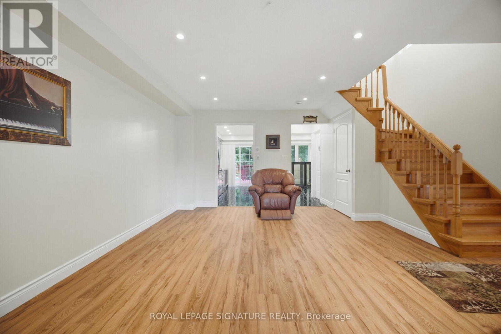 213 FERNFOREST DRIVE, Brampton (Sandringham-Wellington) — photo 9