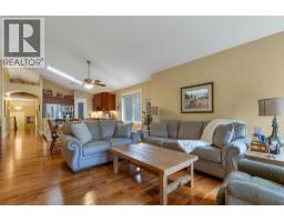 Primary Bedroom - 6932 Manning Place Unit# 2, Vernon, BC V1B2Y5 Photo 14