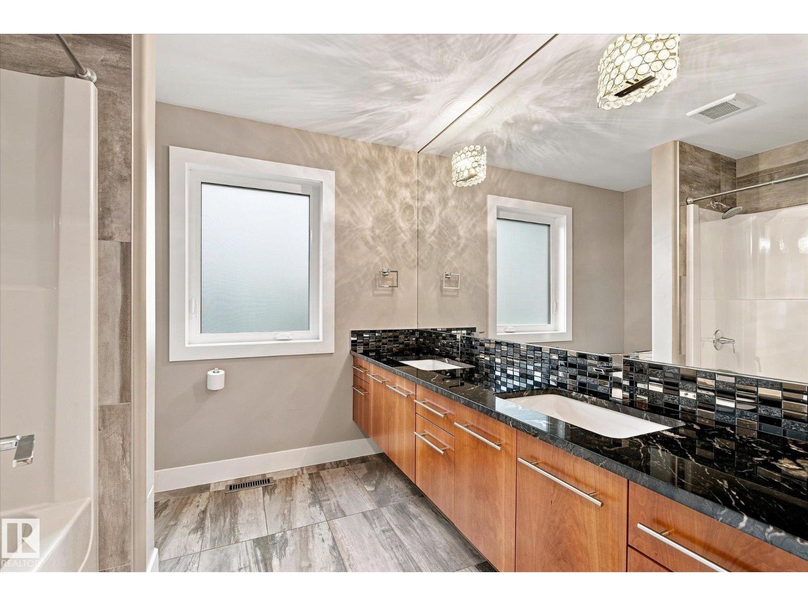 10637 128 ST NW - 36