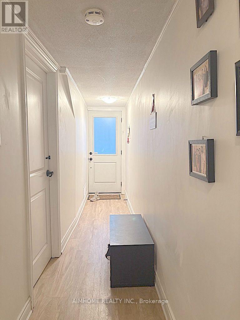 #Lower 88 Apache Trail, Toronto (Pleasant View), Ontario, M2H2H9, Toronto (Pleasant View), Ontario — photo 2 of 5