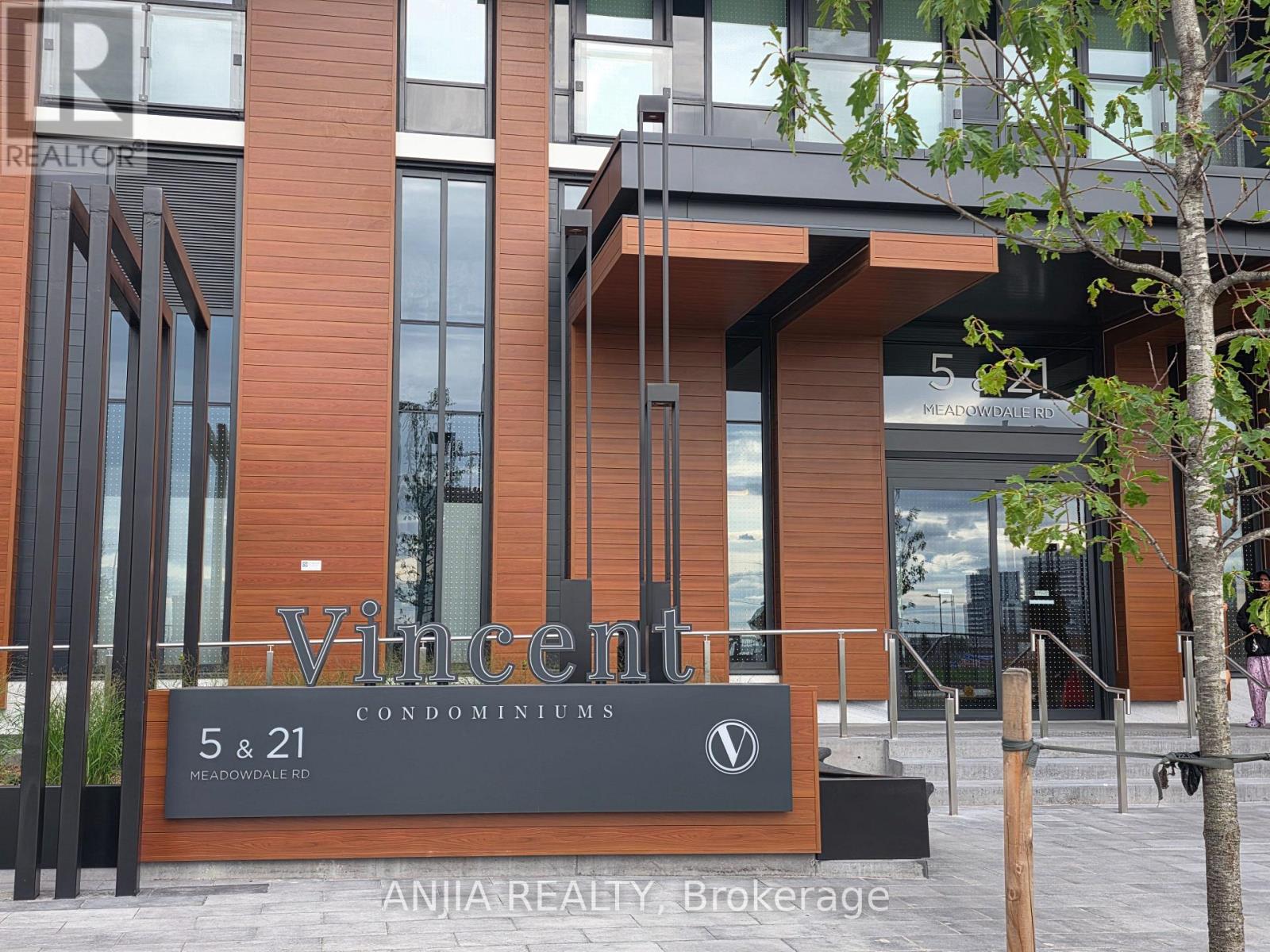 #1509 5 Meadowdale Road, Vaughan (Vaughan Corporate Centre), Ontario, L4K0C7, Vaughan (Vaughan Corporate Centre), Ontario — photo 2 of 5