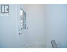 Lower - 31 Prudhoe Terrace, Barrie, ON L9J0W2 Photo 6