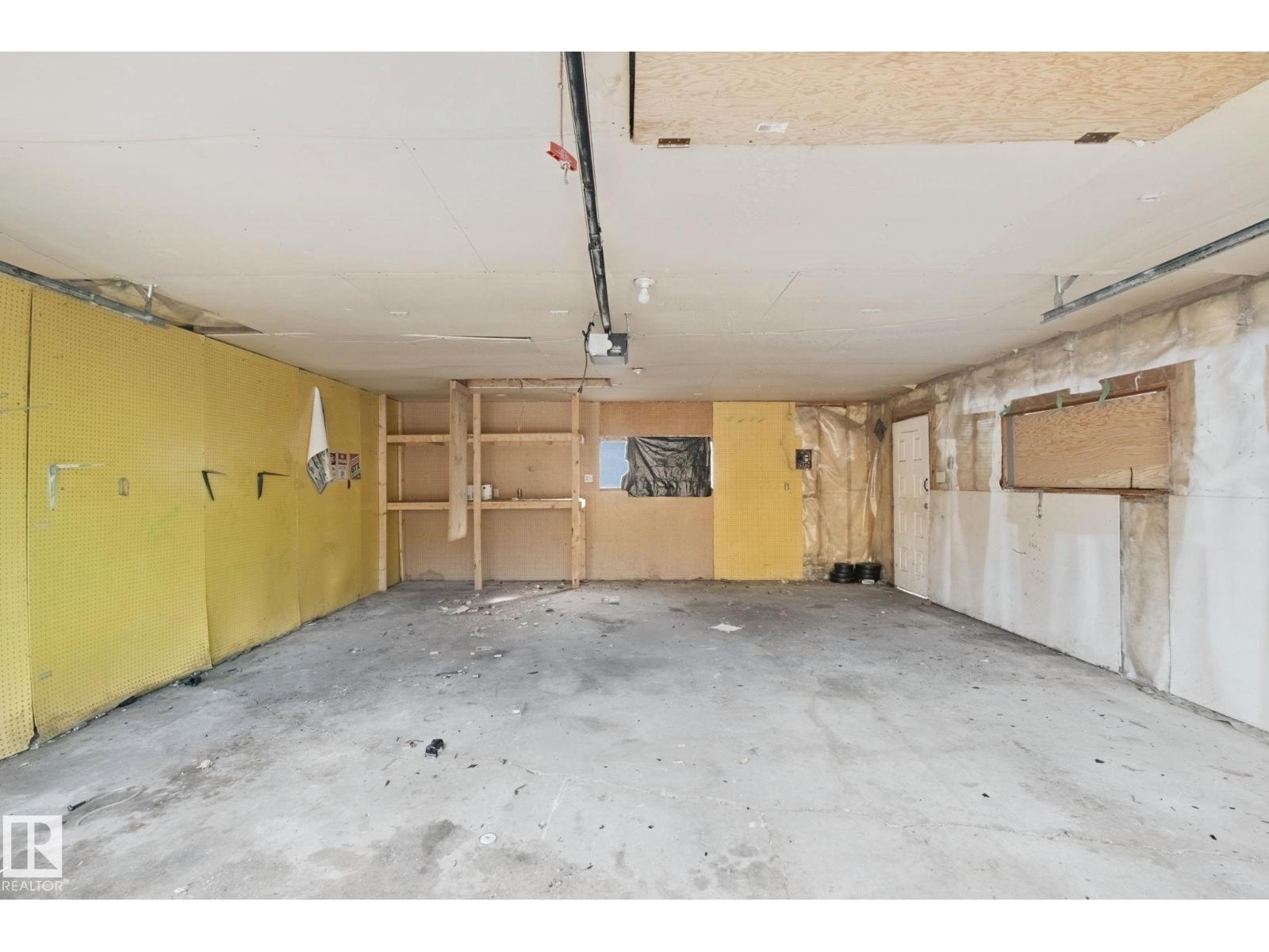5928 11 AV NW - 47