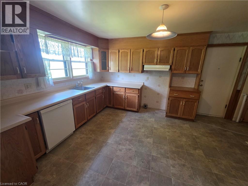 13225 LUNDY'S Lane, Allanburg — photo 8