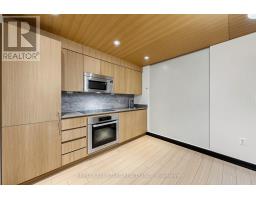 110 Fort York Boulevard, Toronto, ON M5V4A7 Photo 14