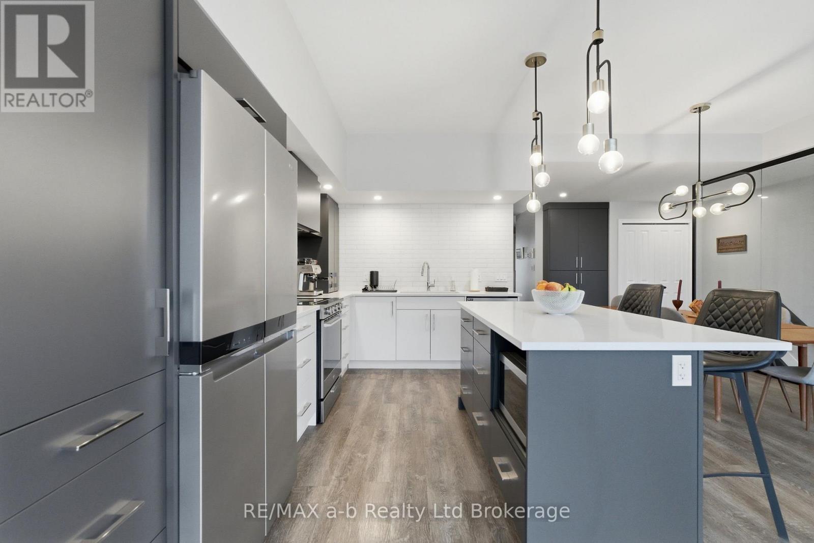 3 - 391 DUNDAS STREET, Woodstock (Woodstock - North) — photo 6