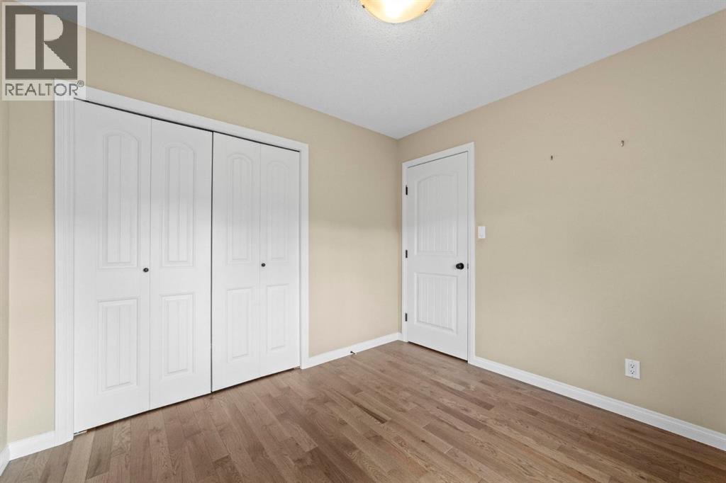 Listing photo – 3312 51 Street Close, Camrose