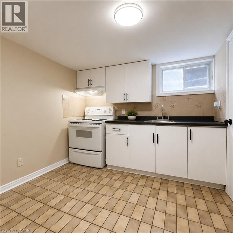 2 Bed, 1 Bath Apartment for Rent in London – 252 WELLINGTON Road S Unit# 2, London - Image 17