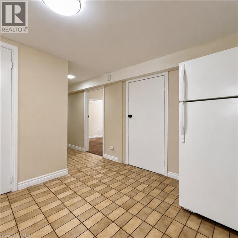 2 Bed, 1 Bath Apartment for Rent in London – 252 WELLINGTON Road S Unit# 2, London - Image 19