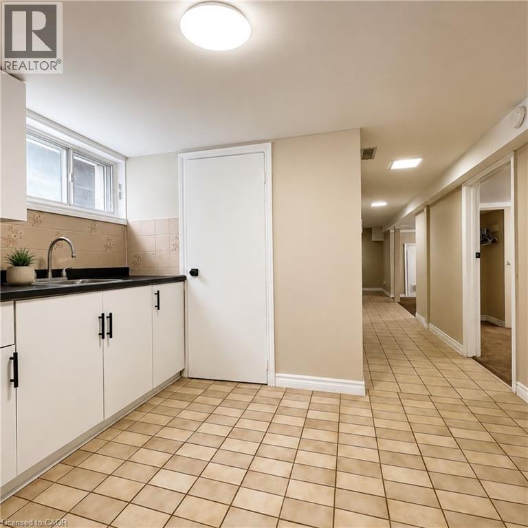2 Bed, 1 Bath Apartment for Rent in London – 252 WELLINGTON Road S Unit# 2, London - Image 21