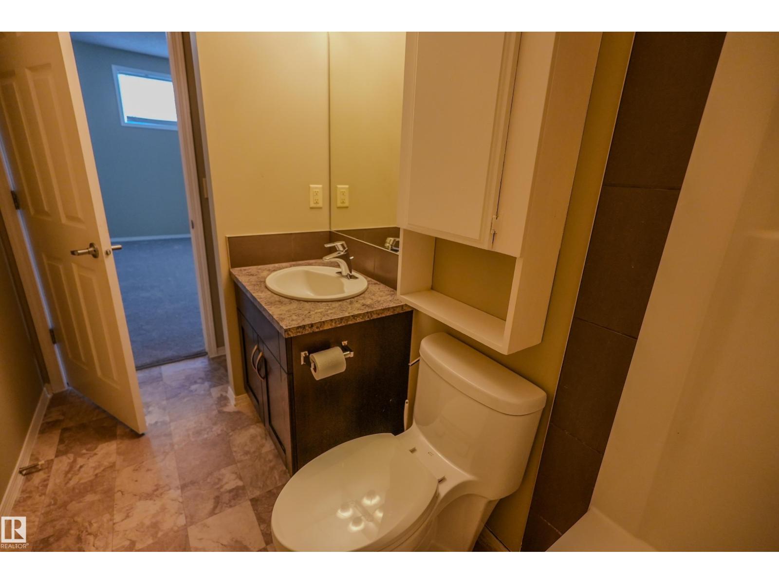 122 142 Selkirk PL - 20