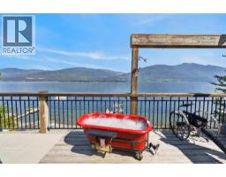 Full bathroom - 4119 Galligan Road Unit# 12 Lot# 12, Eagle Bay, BC V0E1T0 Photo 9