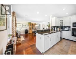 575 Johnstone Rd, Parksville, BC V9P2A5 Photo 16