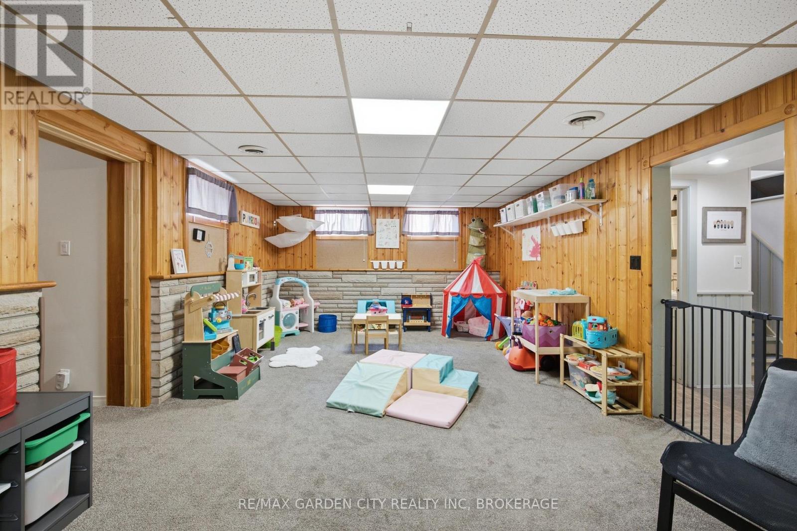 4993 RENDALL CRESCENT - Image 28