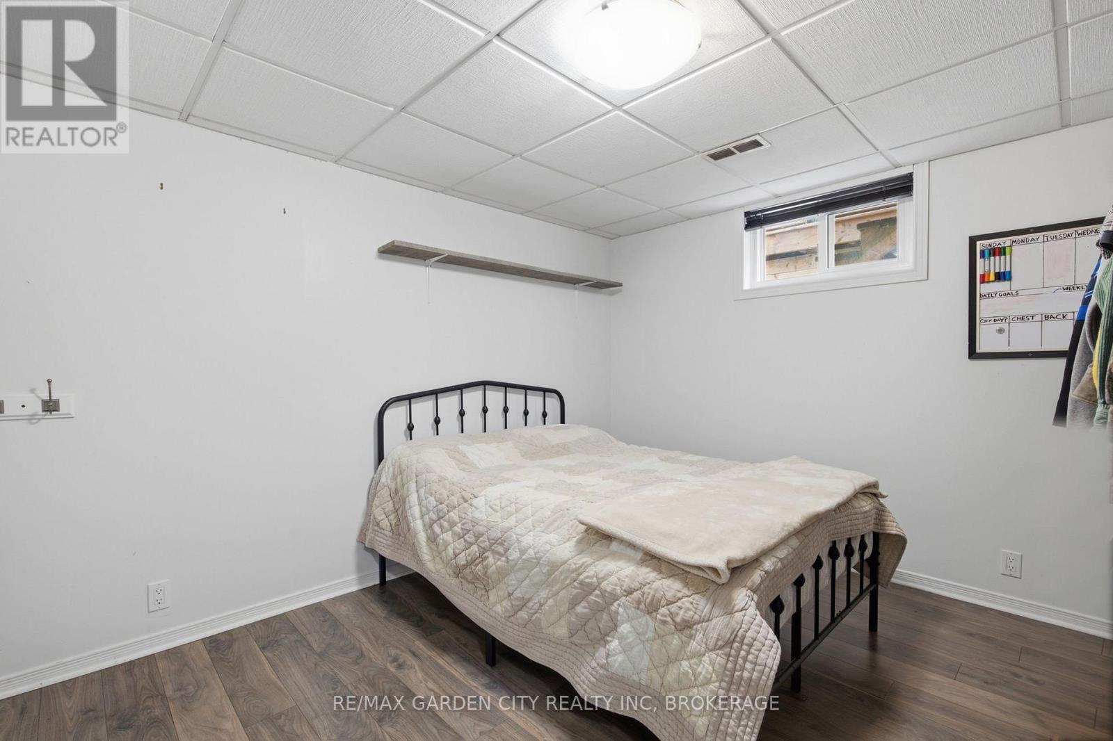4993 RENDALL CRESCENT - Image 33