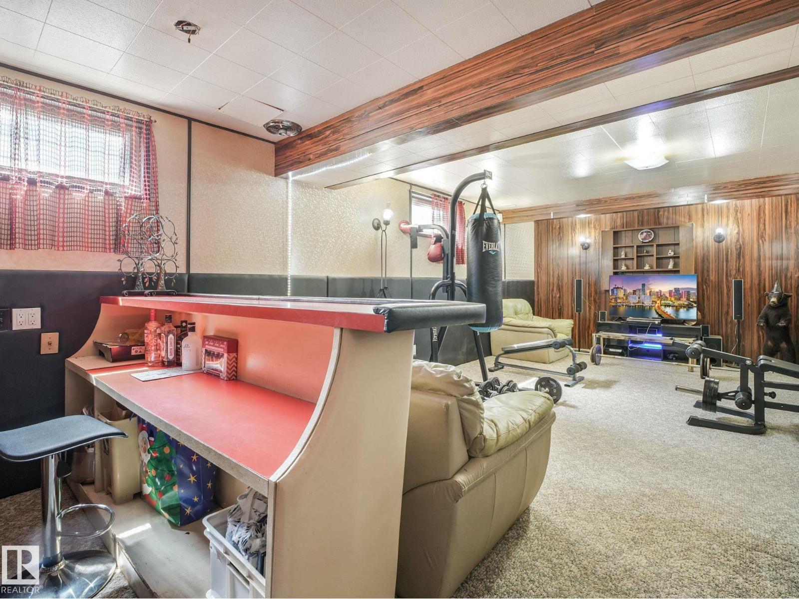 13323 58 ST NW - 47