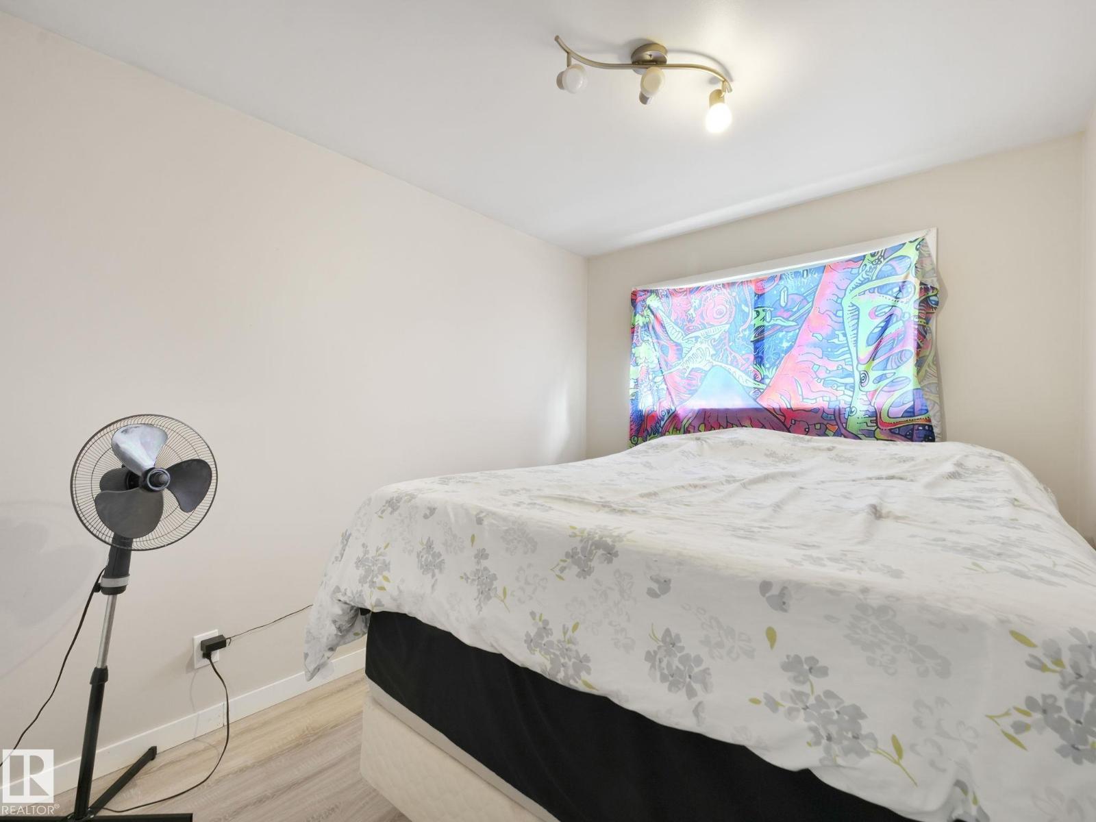 13323 58 ST NW - 36