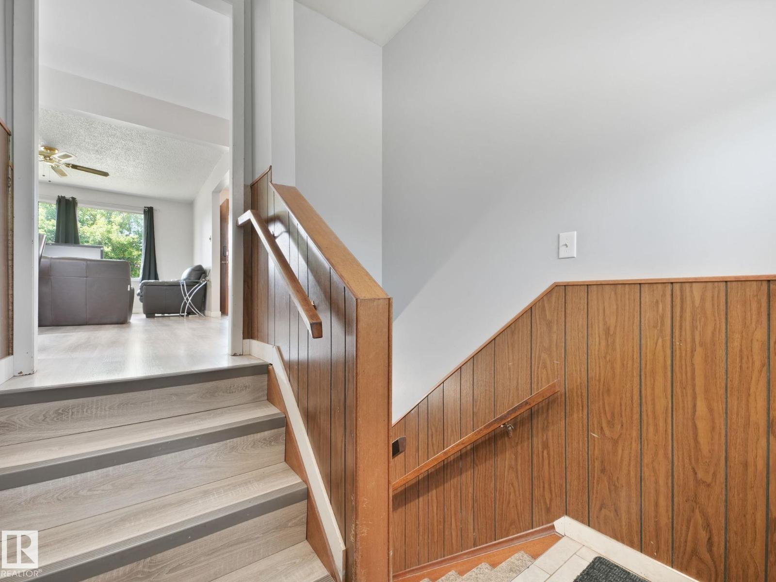13323 58 ST NW - 44