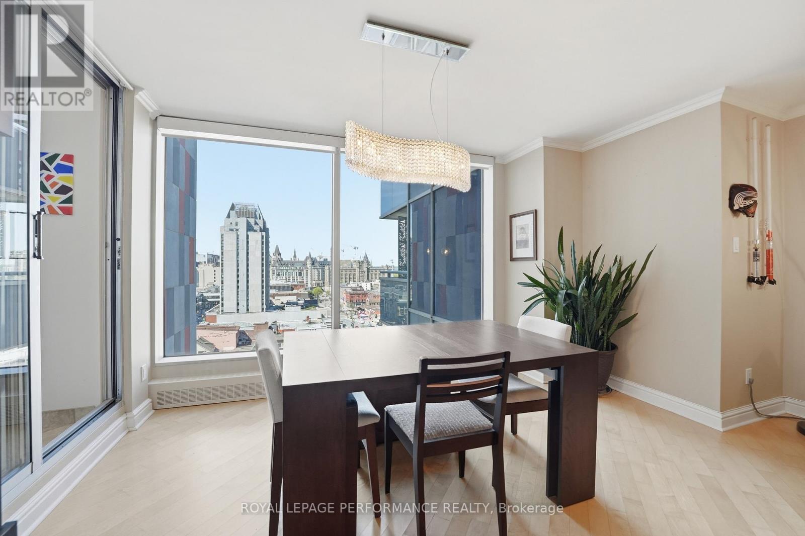 1601 - 160 George Street