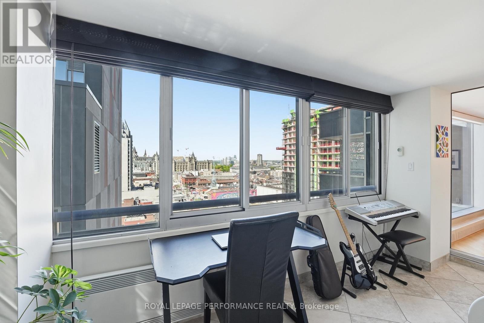 1601 - 160 George Street