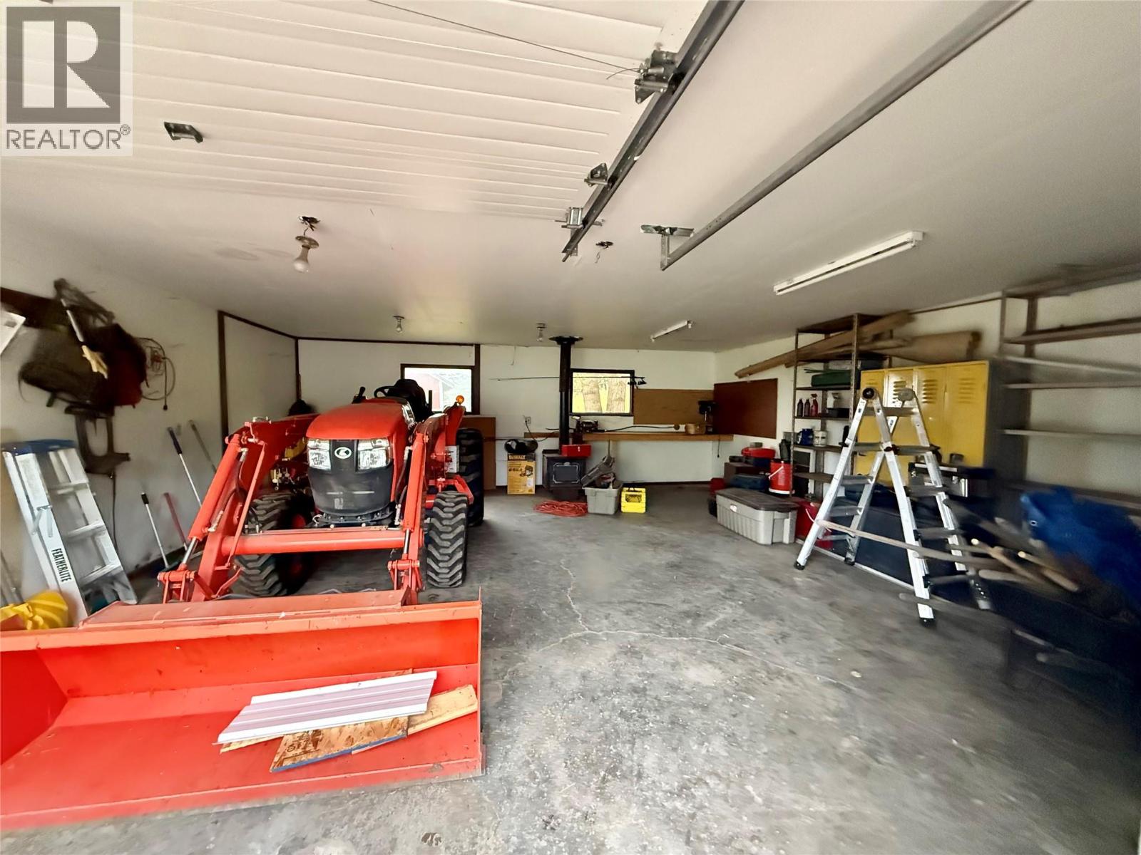 6801 Hillside Drive - Image 23