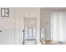 Upper - 62 Davelayne Road, Toronto, ON M9M2A7 Photo 13
