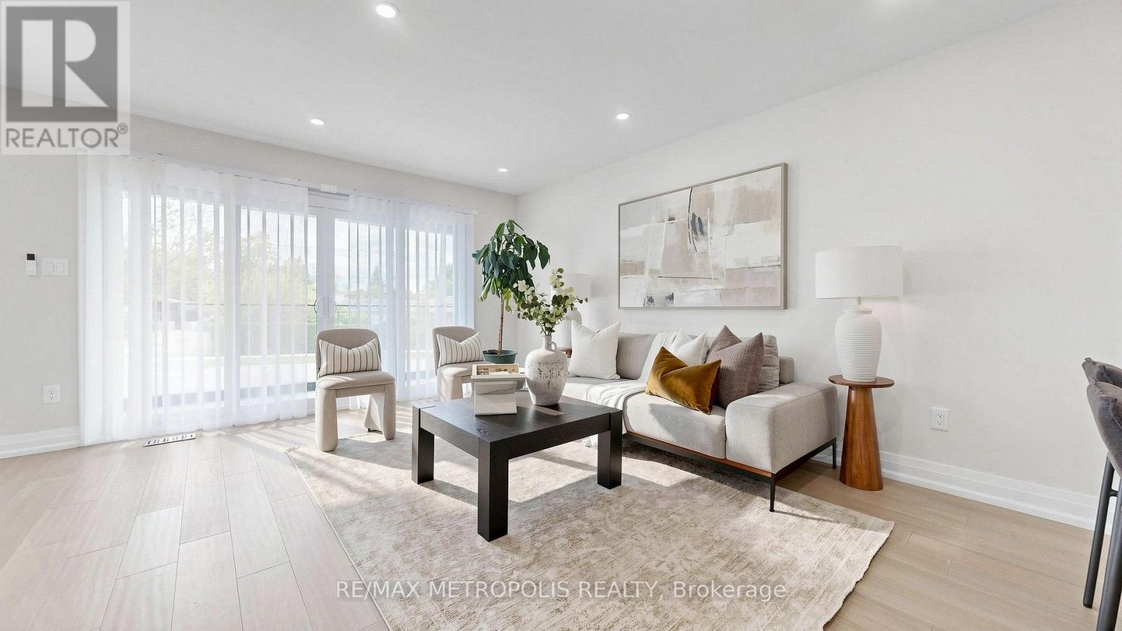 UPPER - 62 DAVELAYNE ROAD, Toronto (Humbermede) — photo 8