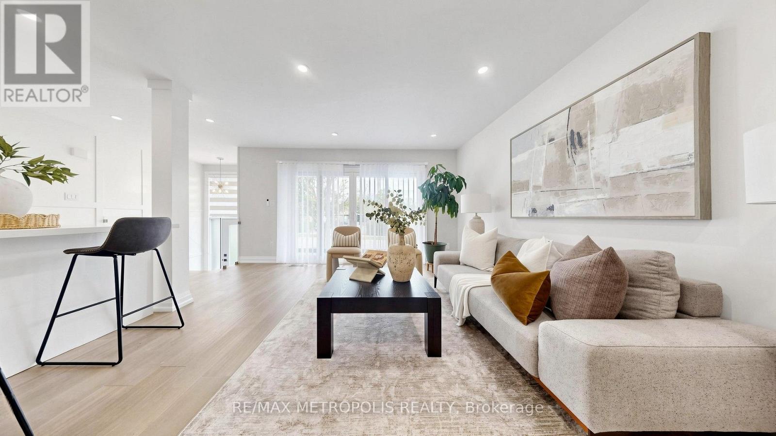 UPPER - 62 DAVELAYNE ROAD, Toronto (Humbermede) — photo 9