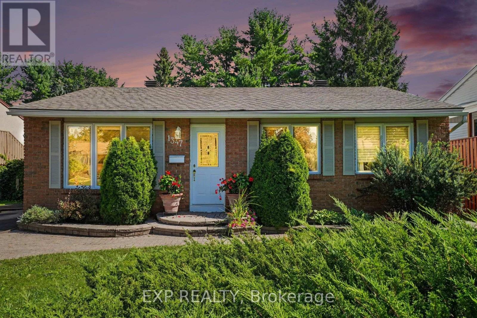 1347 METZ CRESCENT - 2