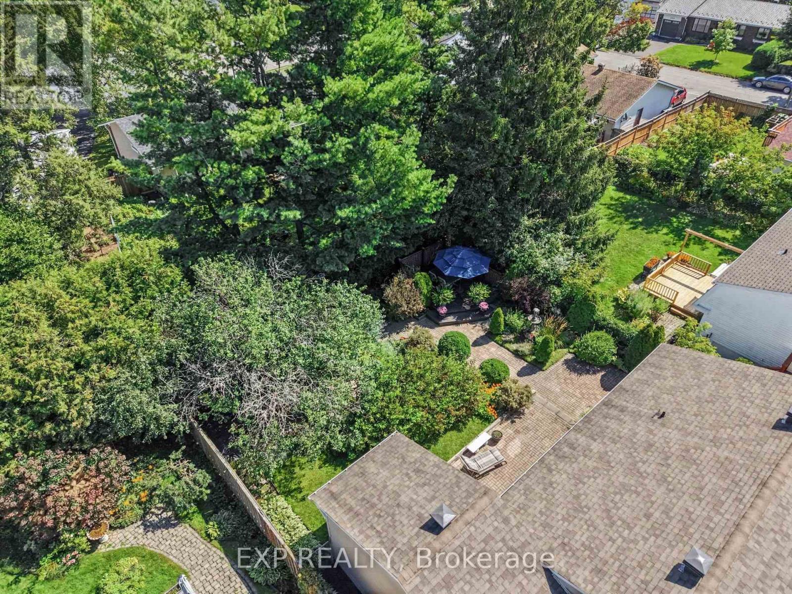 1347 METZ CRESCENT - 32