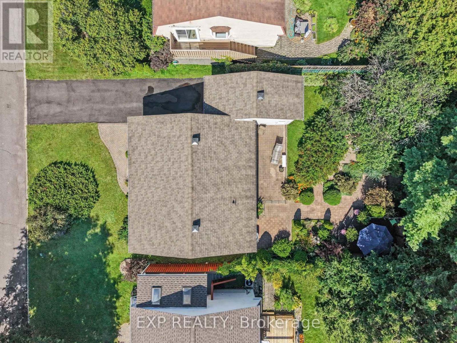 1347 METZ CRESCENT - Image 36