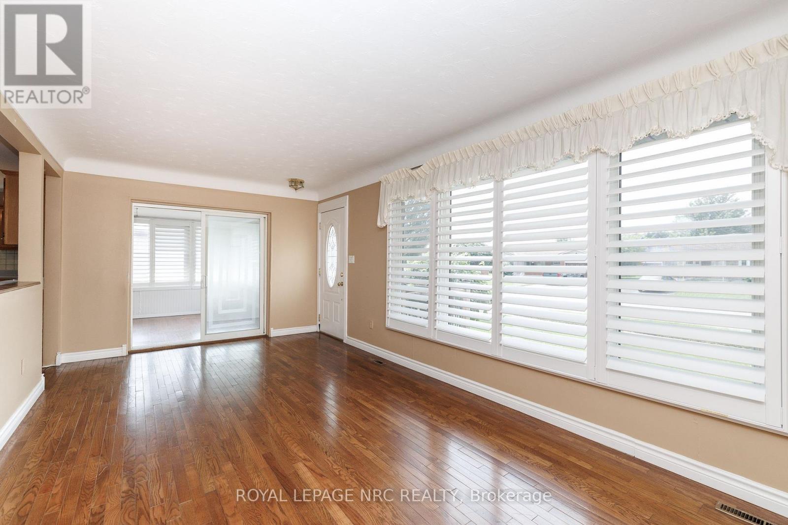 15 MEMORIAL PARK DRIVE - 12