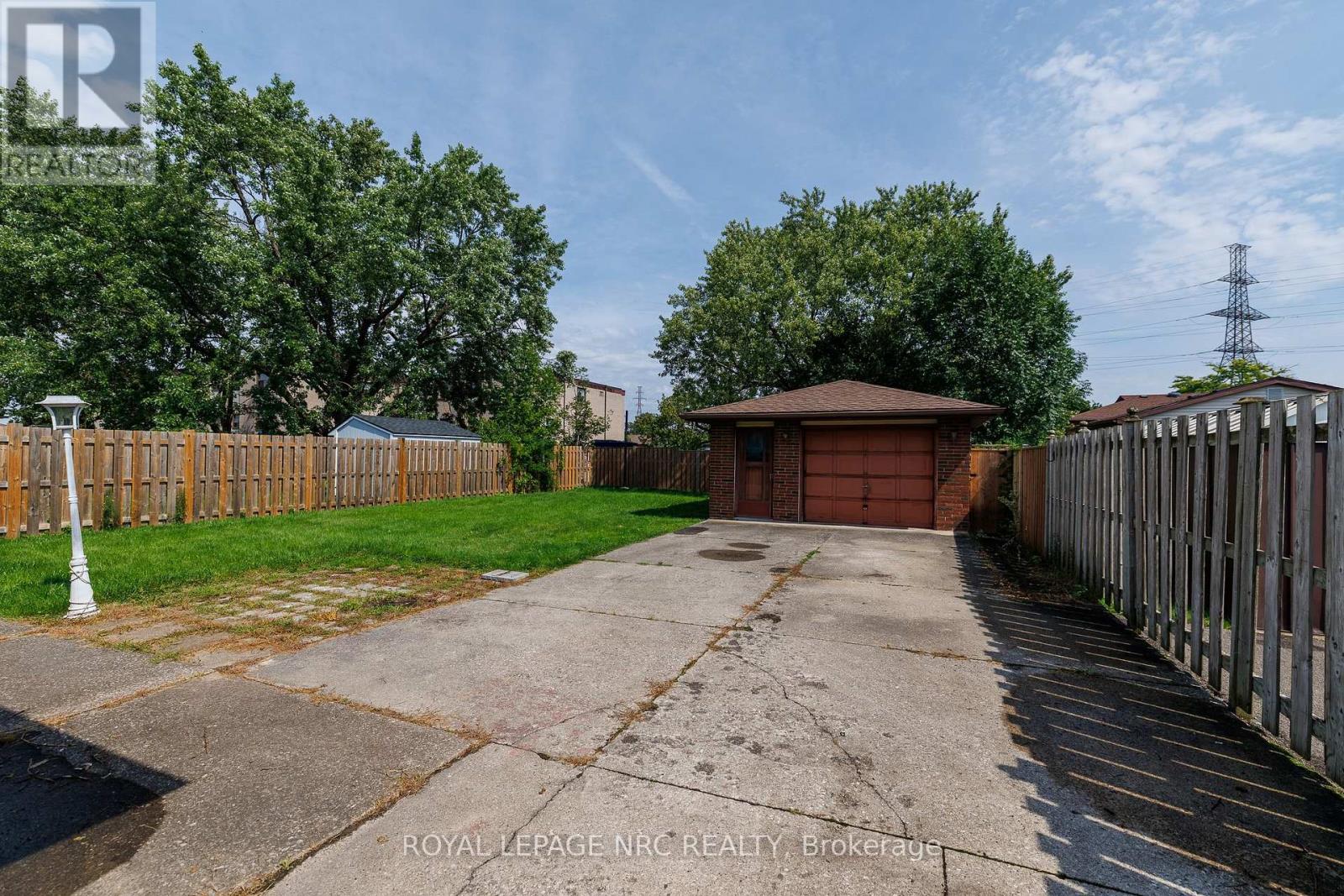 15 MEMORIAL PARK DRIVE - 9
