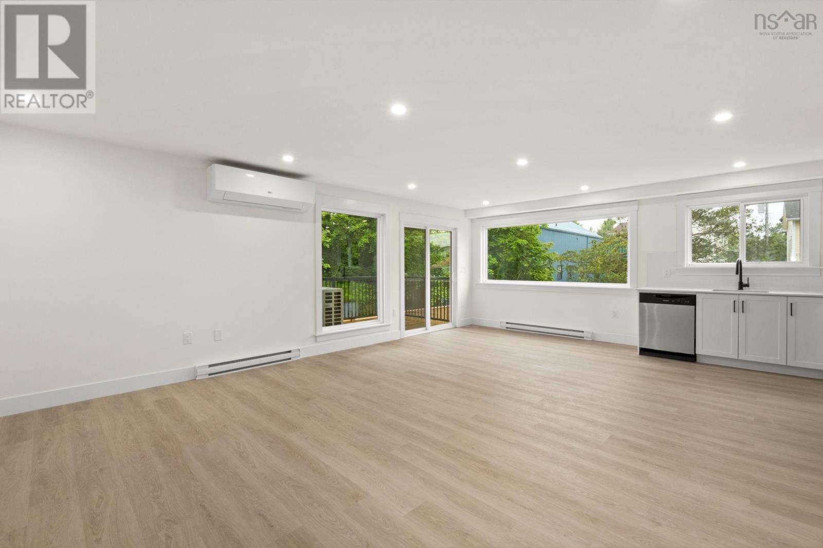 3 5698 Normandy Drive, Halifax — photo 4