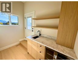 781 Martin Avenue Unit# 4, Kelowna, BC V1Y6V4 Photo 25