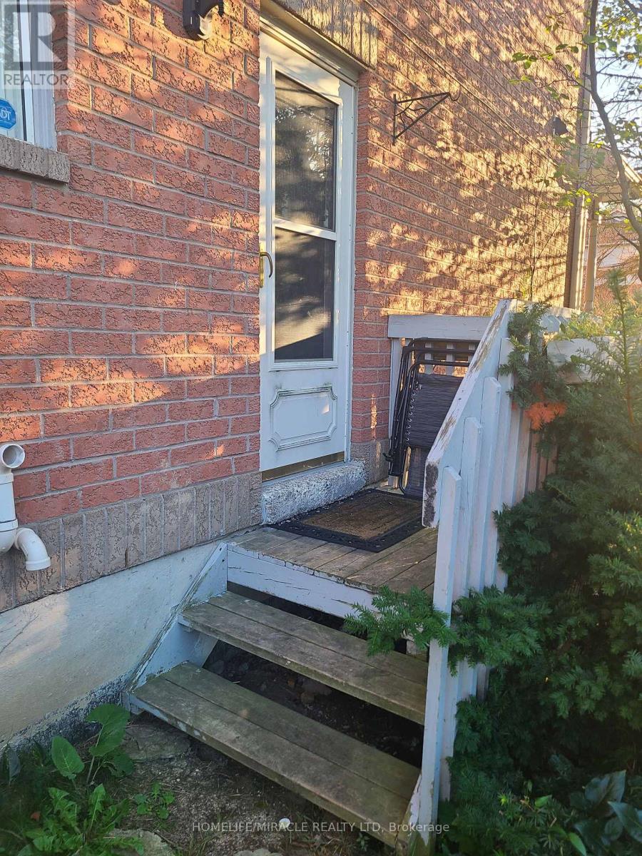 23 BSMT - 1867 KINGSTON ROAD, Pickering (Village East) — photo 2
