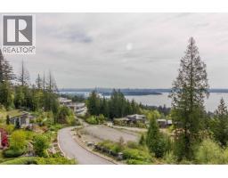 2948 Burfield Place, West Vancouver, BC V7S0A9 Photo 21