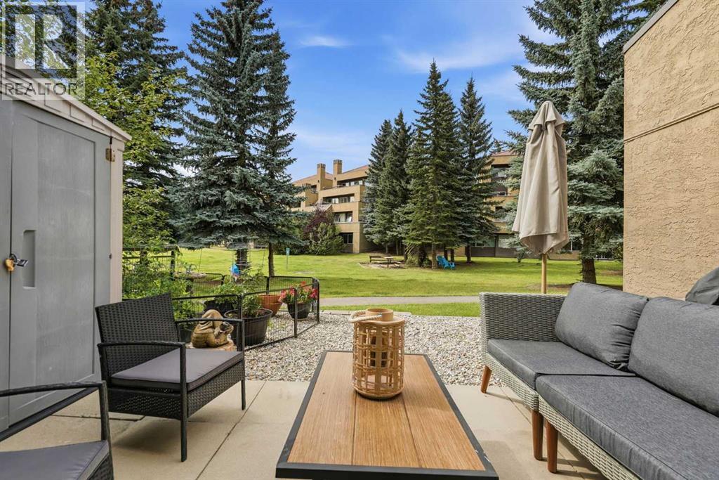 #7 219 Village Terrace SW - Image 31